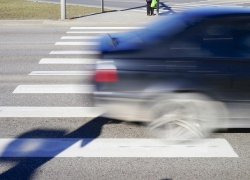 За несколько часов до Нового года шахтинец попал под колеса иномарки