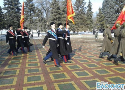 В Шахтах состоялся митинг Памяти «Живущим – помнить!» (Фоторепортаж)