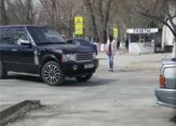 Сложный перекрёсток существует в посёлке Майский в Шахтах