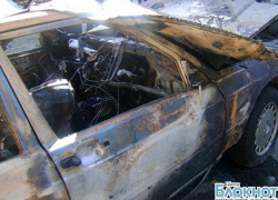 В Шахтах на пересечении пр. Победы Революции и ул. Ленина взорвалась машина