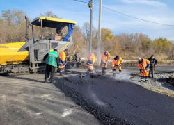 Работы по ремонту дорог активно ведутся в Шахтах 