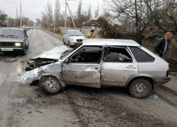 Опасный манёвр: ДТП в Шахтах