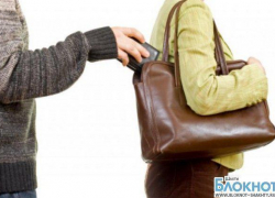 В Шахтах в магазинах и на улицах крадут кошельки и золотые украшения