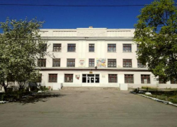 Школа № 12 в Шахтах осталась без ремонта