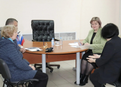 Глава города пообещала решить проблему затопленных подвалов на улице Ворошилова в Шахтах