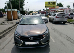 «Лада Веста» сбила в Шахтах переходившую дорогу 75-летнюю бабушку