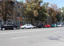 Впервые в Шахтах организовали автопробег ретро-машин