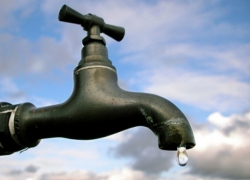 Во время ремонта водопровода в Шахтах девять улиц останутся без воды