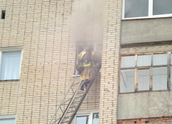 В Шахтах горела девятиэтажка