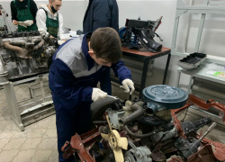 Начинающие автослесари показали свои умения на конкурсе профессионального мастерства