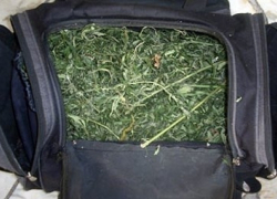  В Шахтах парень разгуливал по улице с килограммом марихуаны