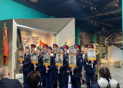 Исторические зарисовки представили кадеты на уроке мужества