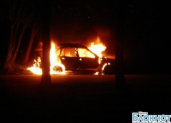 В Шахтах сгорела машина