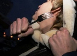 В Шахтах шизофреник пытался воткнуть вилку в голову своей матери