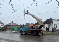 В Шахтах продолжаются восстановительные работы на сетях электроснабжения
