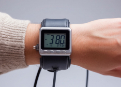 Мать и ребенок отравились бытовым газом в своей квартире и попали в больницу в Шахтах