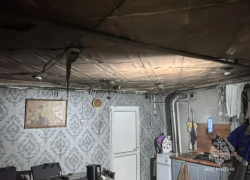 В Шахтах на улице Новаторов в частном доме загорелась кухня