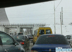 В Шахтах из-за погодных условий затруднено движение