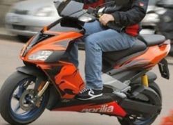 В Шахтах ищут водителя скутера, сбившего 15-летнюю девушку