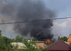 В Шахтах в Новом поселке на Артеме сгорел дом