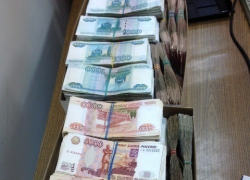 Украинец пытался вывезти через Новошахтинскую таможню почти пять миллионов рублей