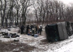 Под Шахтами опрокинулся рейсовый автобус Москва - Кисловодск