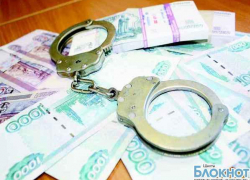 Директор шахтинского продуктового магазина подозревается в даче взятки