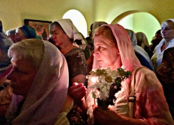 Православные шахтинцы отмечают День Святой Троицы