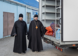 От Волгодонской епархии - в Шахты, для беженцев