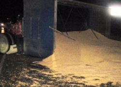Водитель КамАЗа разбился насмерть перед въездом в Шахты