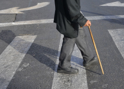 В Шахтах женщина из Ханты-Мансийска сбила пенсионера