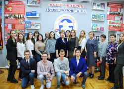 Студенты колледжей получили профсоюзную стипендию