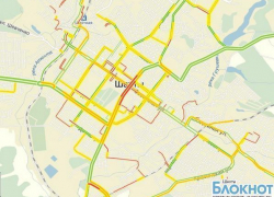 В Шахтах снегопад парализовал дорожное движение
