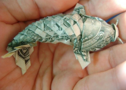 Новошахтинца оштрафовали за попытку подкупить полицейского на 60 000 рублей