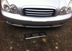 В Шахтах в поселке ХБК сняли номера с автомобиля 