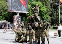 В Шахтах прошел парад Победы