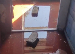 Шахтинцы жалуются на серьезные проблемы с затоплением подвала на Баррикадной 