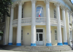 Педагоги Дома детского творчества получат премии губернатора