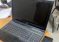 Шахтинец украл у знакомой ноутбук и телефон, напав на нее с ножом