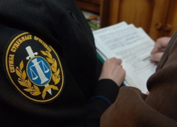 Судебного пристава из Шахт оштрафовали на 100 000 рублей за халатность