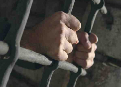 На шахтинку напали с ножом в собственном доме