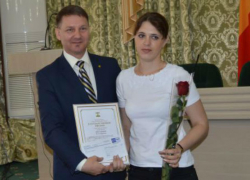 В честь профессионального праздника награждены лучшие почтальоны 