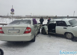 В Шахтах между поселками имени Артема и ХБК произошло ДТП