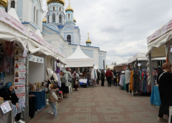 Мастер-классы по раскраске подставки для телефона и товары из Сербии, Греции и других стран: в Шахтах открылась православная ярмарка