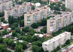 В Шахтах должникам отключают воду