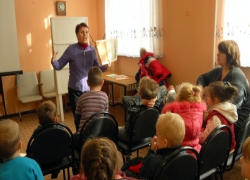 В шахтинской библиотеке провели урок об осени для малышей детского сада №44