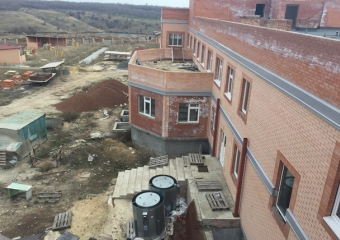 Шахтинский замглавы по строительству: «Тем, кто строил этот садик, я бы руки поотрывал!»