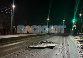 Ловушки для колёс расставлены по переулку Донской в Шахтах
