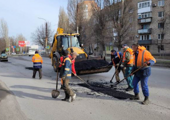 На ямочный ремонт дорог в Шахтах выделят еще 10 миллионов рублей