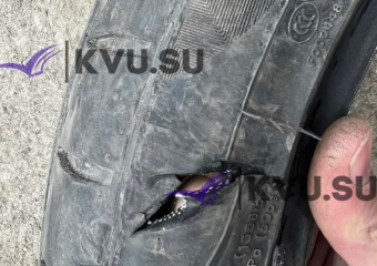 Дорога по улице Маяковского в Шахтах лишает колес машины